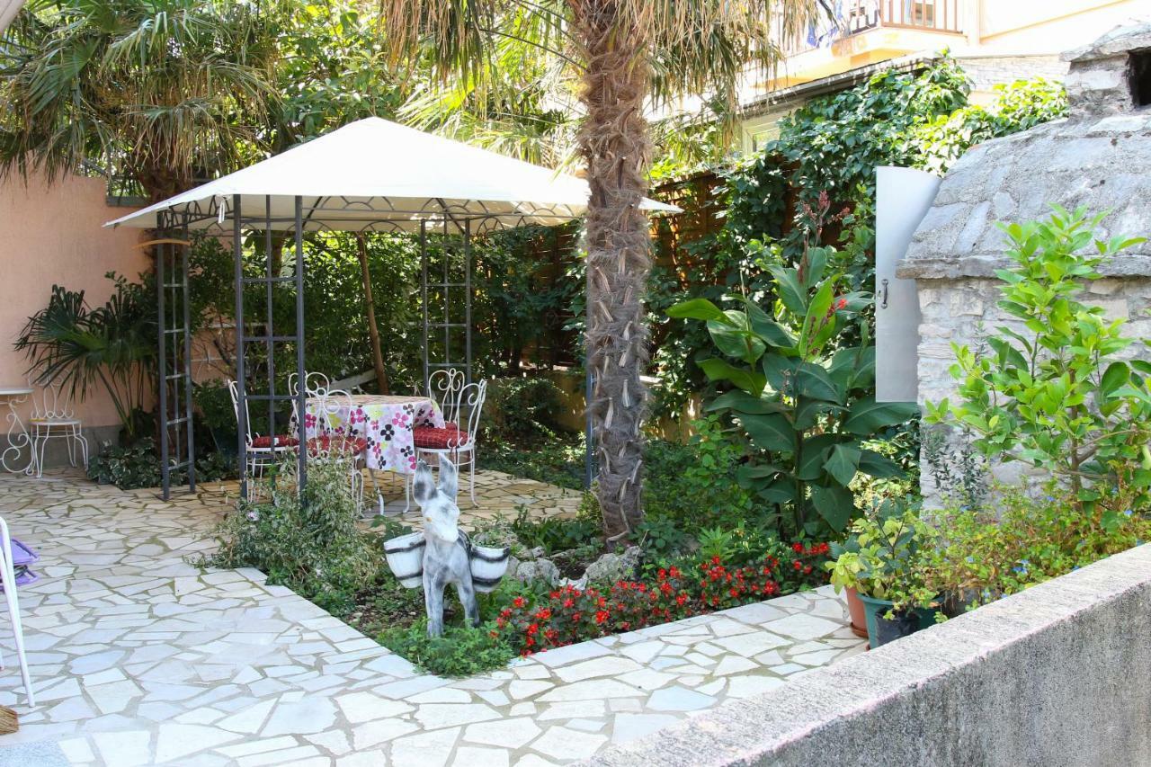 Apartment Ajdukovic Vodice Exterior foto